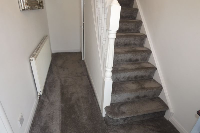 Entrance Hallway- click for photo gallery